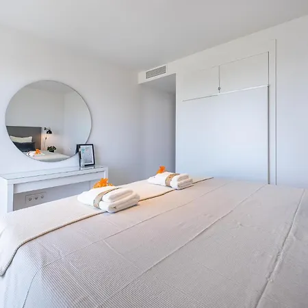 797 Rentals- Moderno Piso Con Vistas Al Golf Y Mar